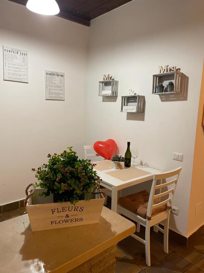 “La Casetta Nel Borgo” Cerveteri Exteriör bild